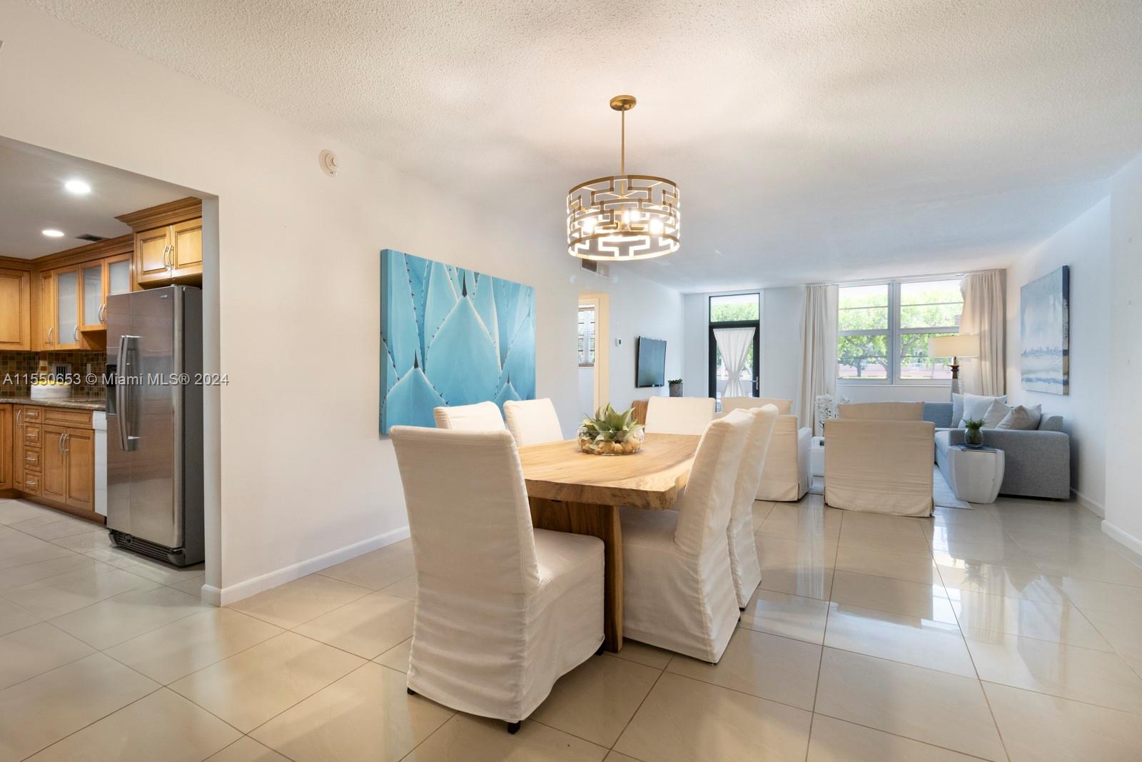 90 Edgewater Dr, Coral Gables, Florida 33133, 1 Bedroom Bedrooms, ,1 BathroomBathrooms,Residential,Sold,Gables Waterway Towers,Edgewater Dr,A11550653