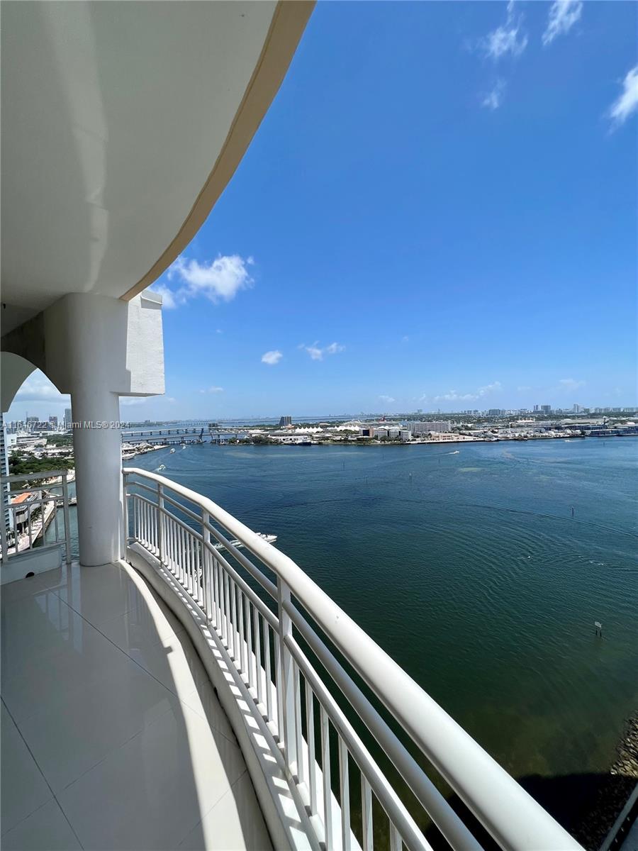 888 Brickell Key Dr, Miami, Florida 33131, 2 Bedrooms Bedrooms, ,2 BathroomsBathrooms,Residential,For Sale,ONE TEQUESTA POINT,Brickell Key Dr,A11616722