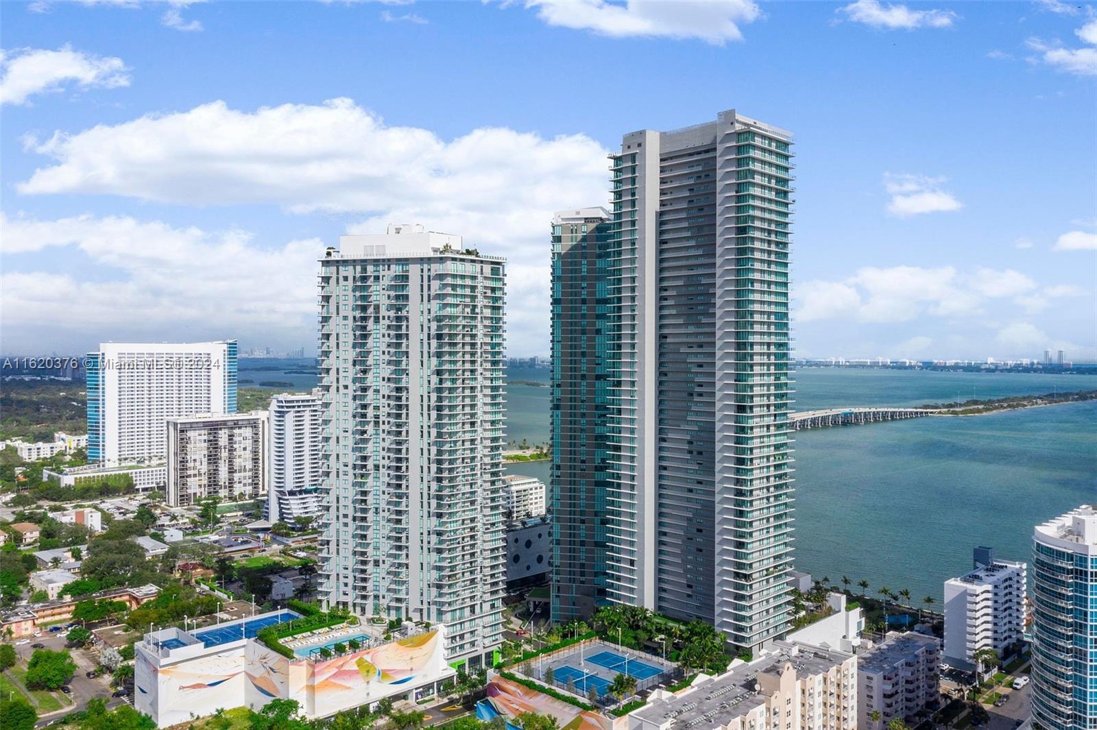 650 32nd St, Miami, Florida 33137, 2 Bedrooms Bedrooms, ,3 BathroomsBathrooms,Residential Lease,For Rent,PARAISO BAY CONDO,32nd St,A11620376