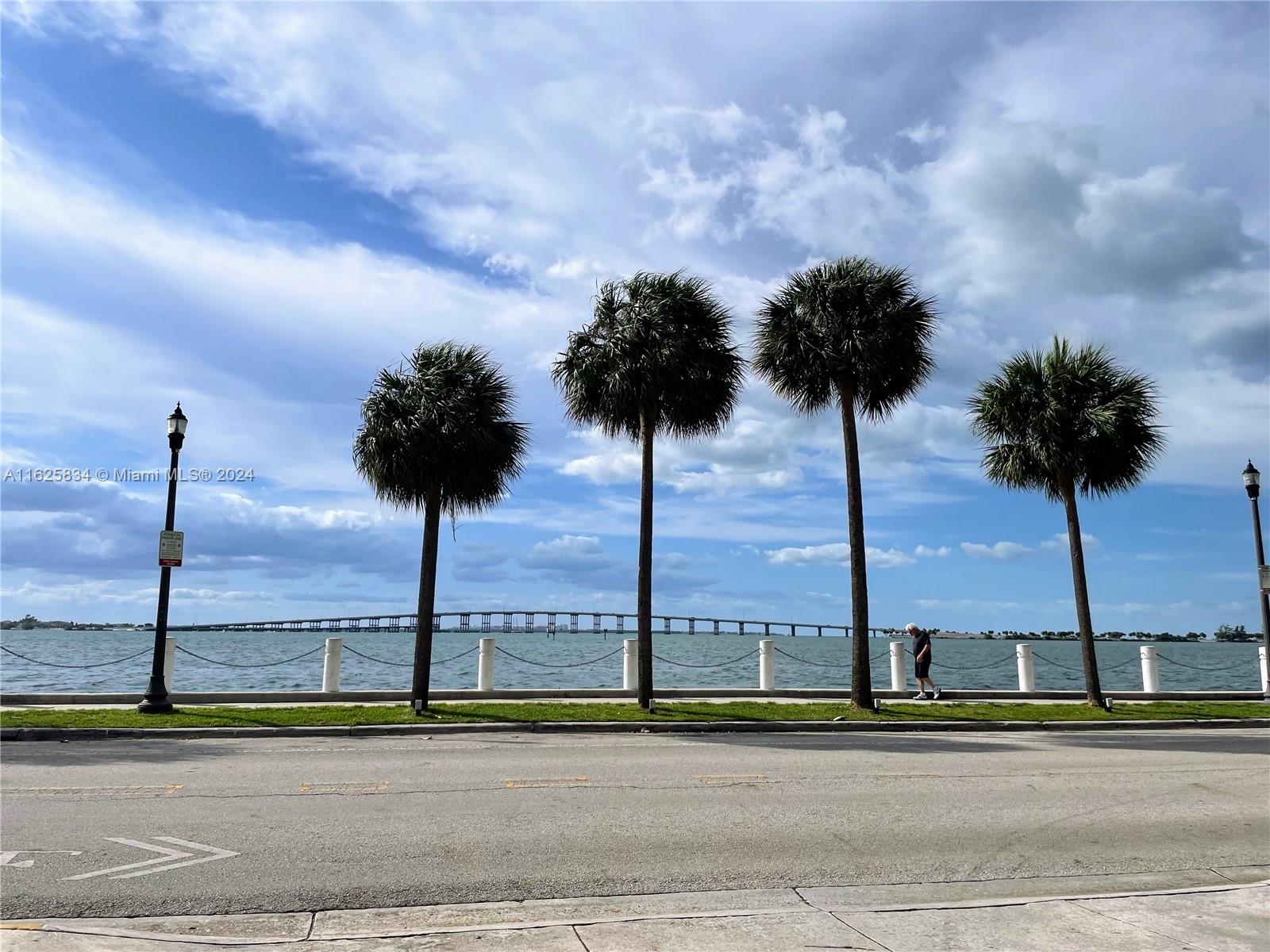 1450 Brickell Bay Dr, Miami, Florida 33131, 2 Bedrooms Bedrooms, ,2 BathroomsBathrooms,Residential Lease,For Rent,COSTA BELLA CONDO,Brickell Bay Dr,A11625834