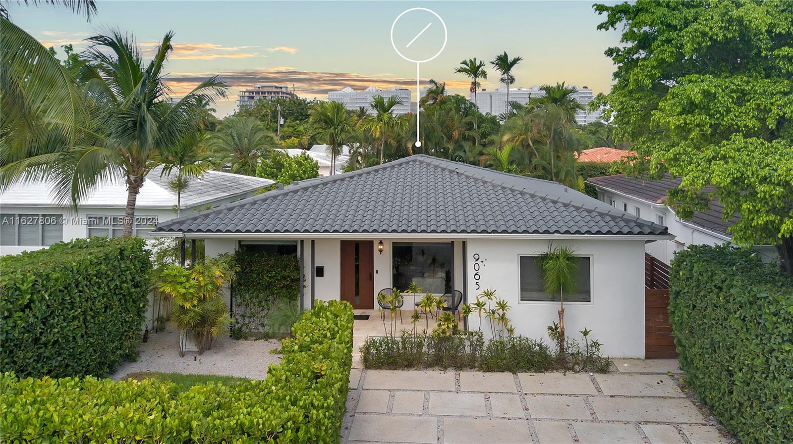 9065 Emerson Ave, Surfside, Florida 33154, 4 Bedrooms Bedrooms, ,3 BathroomsBathrooms,Residential,For Sale,ALTOS DEL MAR NO 4,Emerson Ave,A11627806