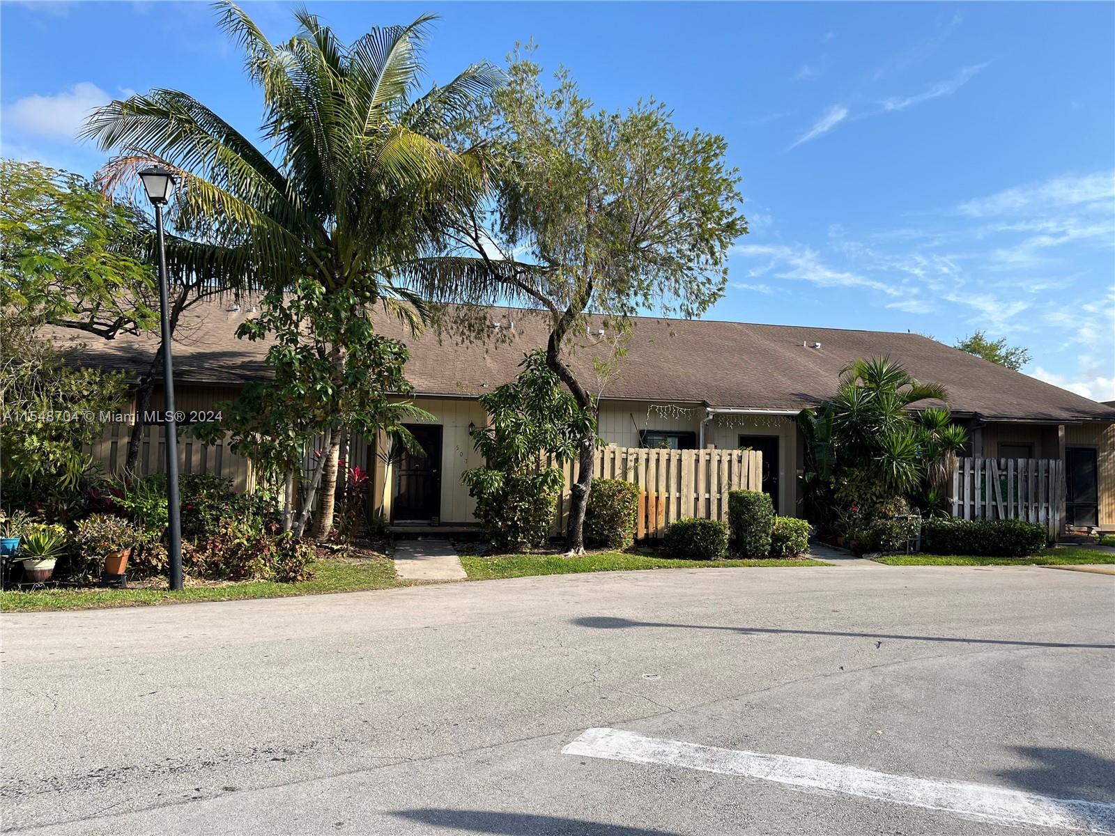 507 210th Ter, Miami, Florida 33179, 3 Bedrooms Bedrooms, ,2 BathroomsBathrooms,Residential,Sold,North Pointe at the Calif,210th Ter,A11548704