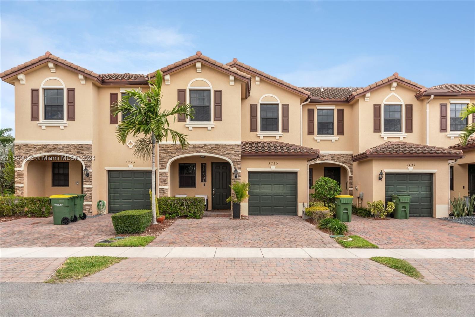 3735 1st St, Homestead, Florida 33033, 3 Bedrooms Bedrooms, ,2 BathroomsBathrooms,Residential,Sold,Fresno,1st St,A11569022