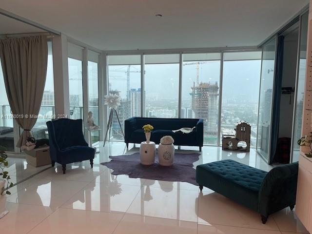 1040 Biscayne Blvd, Miami, Florida 33132, 2 Bedrooms Bedrooms, ,2 BathroomsBathrooms,Residential,For Sale,TEN MUSEUM PARK,Biscayne Blvd,A11660019