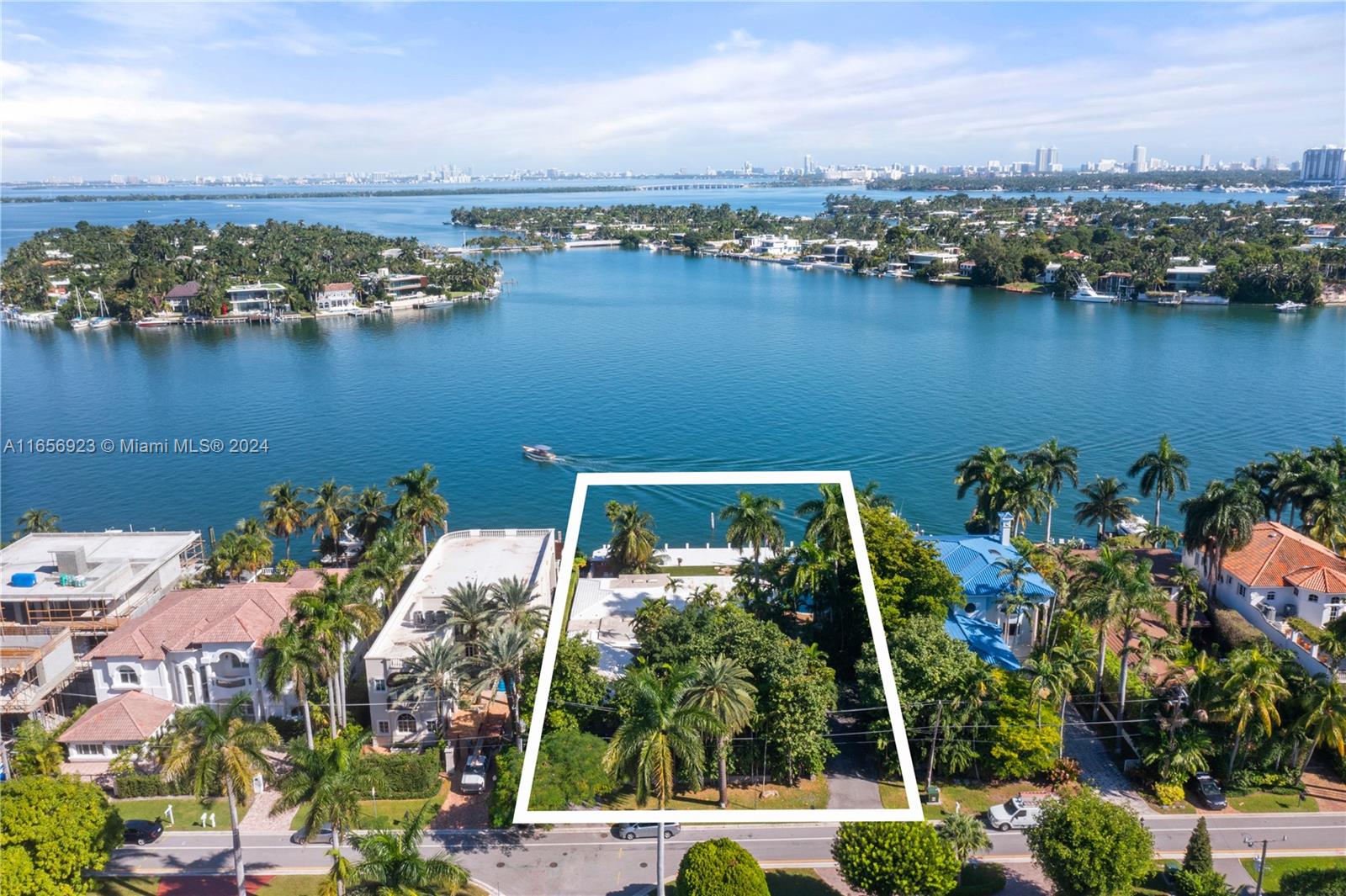 345 Hibiscus Dr, Miami Beach, Florida 33139, 3 Bedrooms Bedrooms, ,4 BathroomsBathrooms,Residential,Sold,HIBISCUS ISLAND,Hibiscus Dr,A11656923
