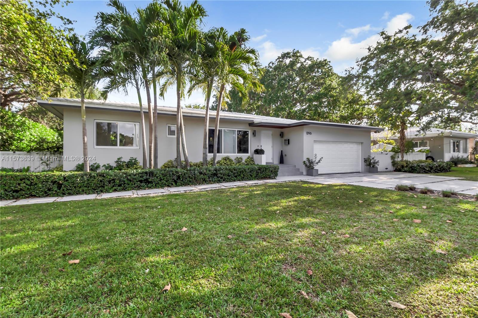 1296 99th St, Miami Shores, Florida 33138, 3 Bedrooms Bedrooms, ,2 BathroomsBathrooms,Residential,Sold,EARLETON SHORES,99th St,A11573639