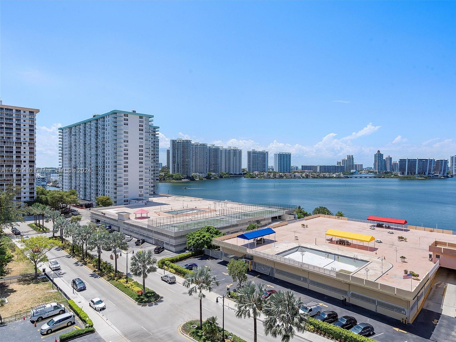 250 174th St, Sunny Isles Beach, Florida 33160, 2 Bedrooms Bedrooms, ,2 BathroomsBathrooms,Residential,Sold,WINSTON TOWERS,174th St,A11601410