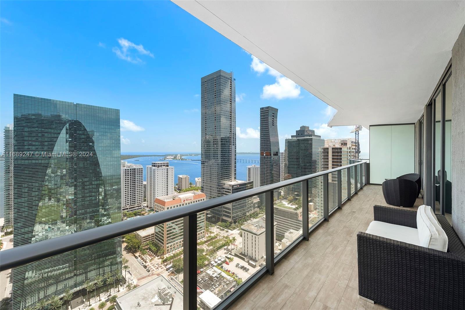 1300 Miami Ave, Miami, Florida 33130, 2 Bedrooms Bedrooms, ,2 BathroomsBathrooms,Residential,For Sale,SLS BRICKELL,Miami Ave,A11689247