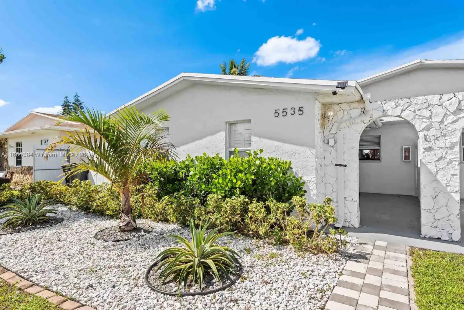 5535 24th Ave, Dania Beach, Florida 33312, 3 Bedrooms Bedrooms, ,2 BathroomsBathrooms,Residential,Sold,LA BEAU ACRES FIRST UNIT,24th Ave,A11664384