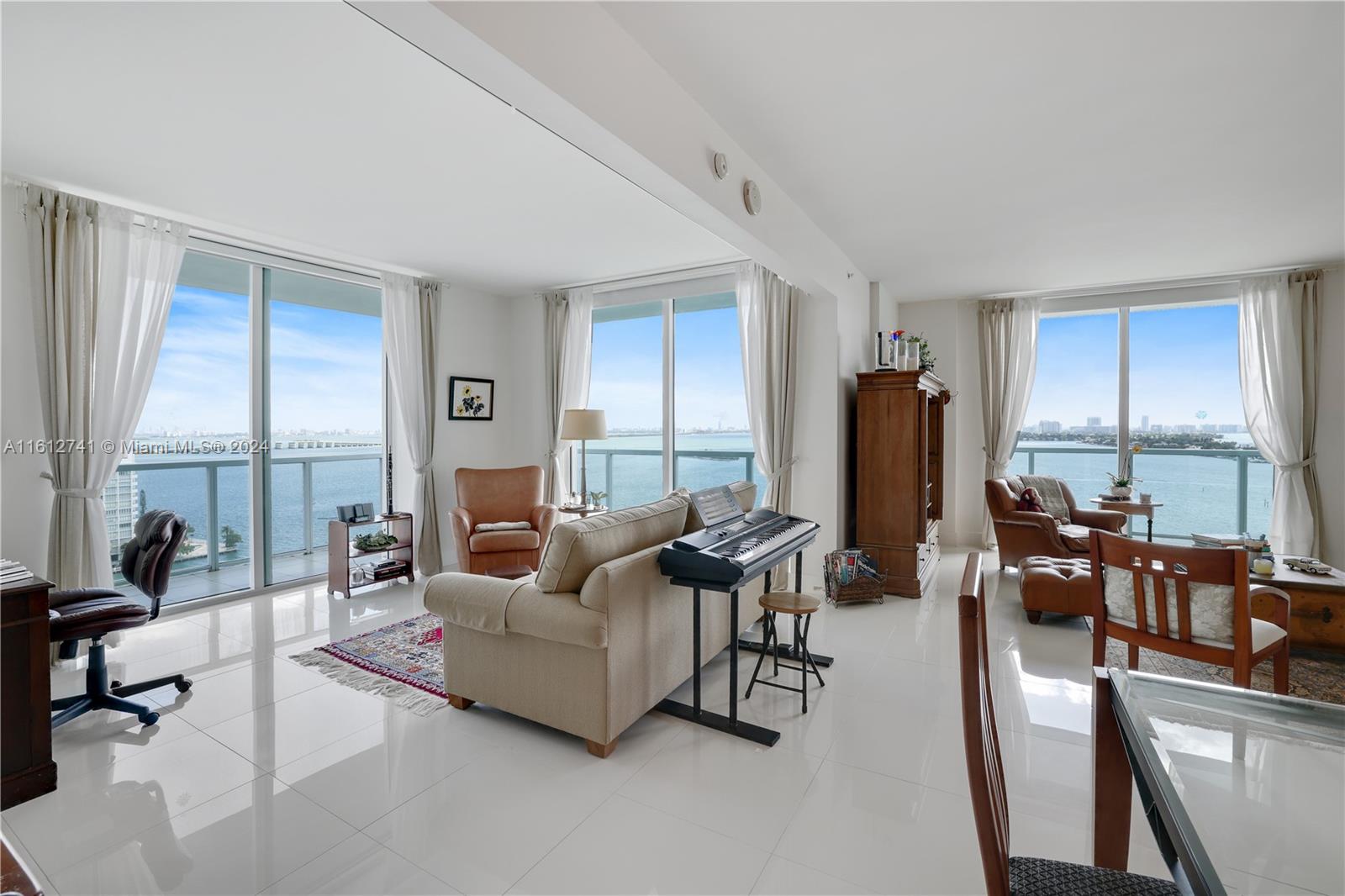 1900 Bayshore Dr, Miami, Florida 33132, 2 Bedrooms Bedrooms, ,2 BathroomsBathrooms,Residential,Sold,QUANTUM ON THE BAY CONDO,Bayshore Dr,A11612741