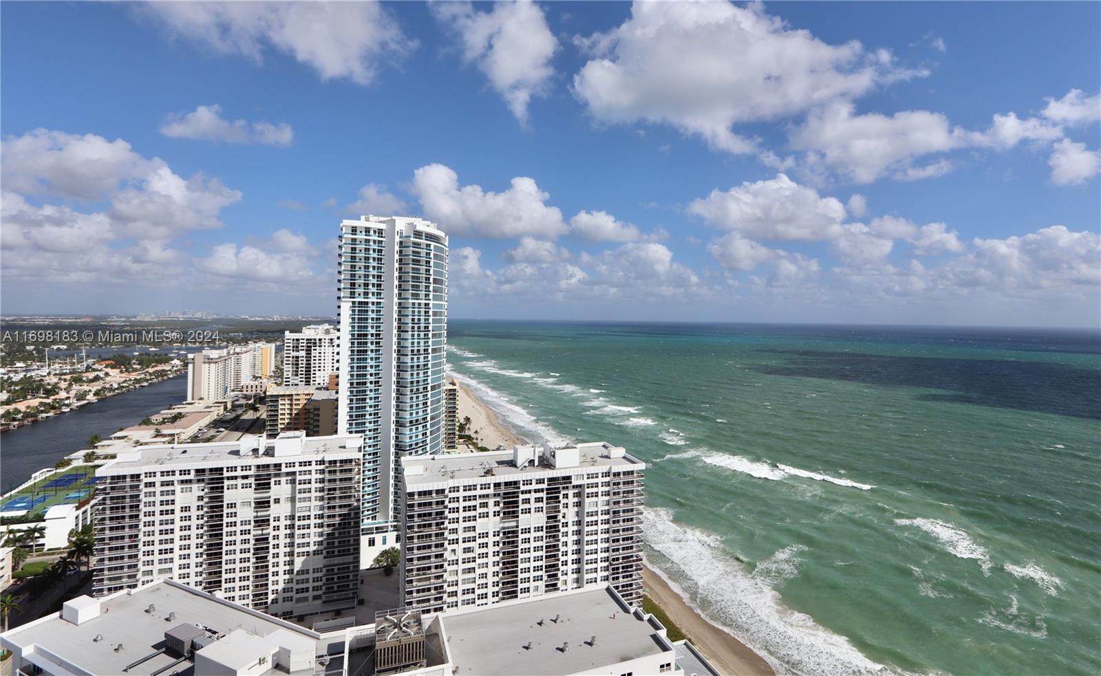 3101 Ocean Dr, Hollywood, Florida 33019, 3 Bedrooms Bedrooms, ,3 BathroomsBathrooms,Residential,Sold,OCEAN PALMS CONDO,Ocean Dr,A11698183