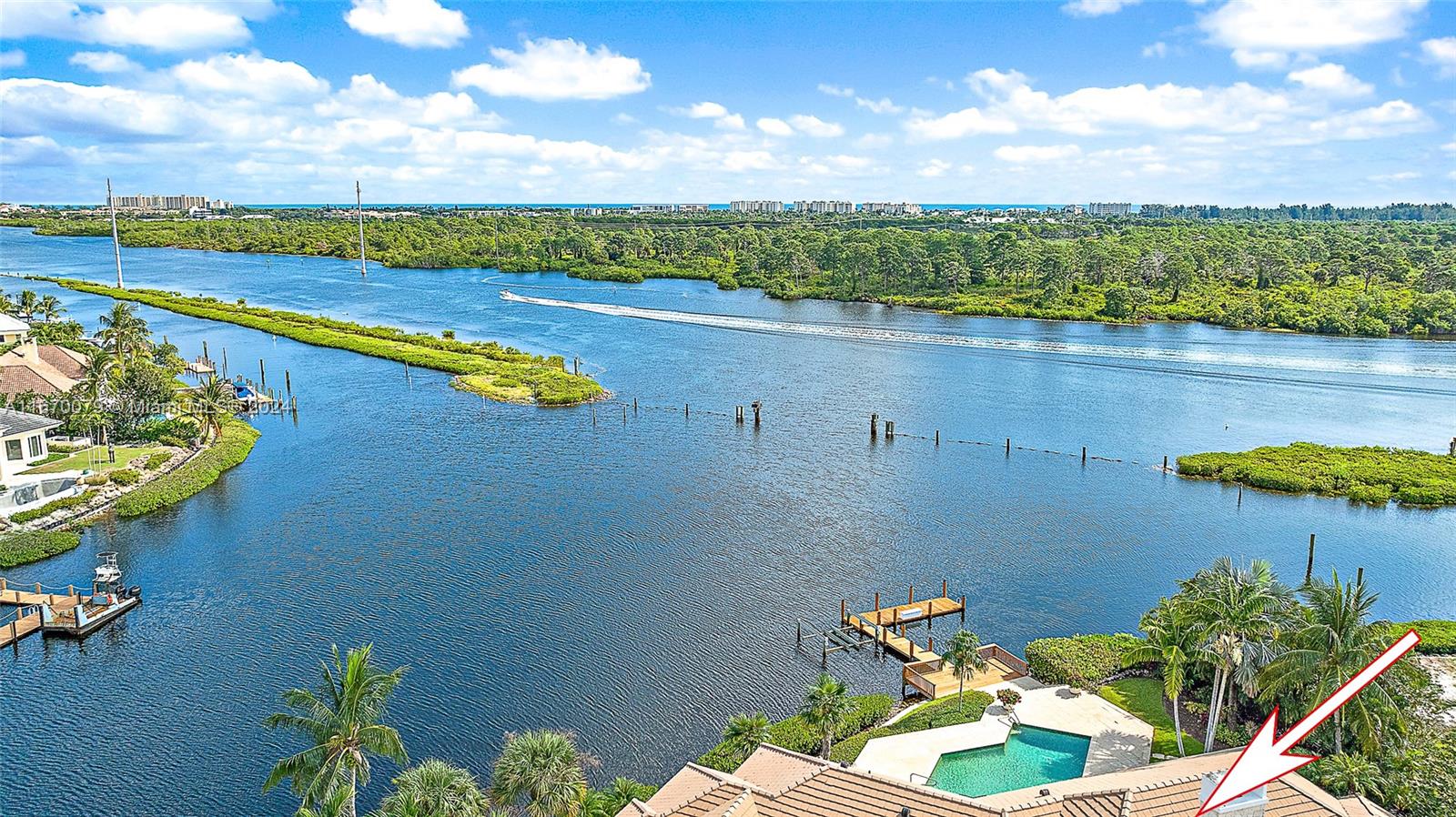 231 Commodore Dr, Jupiter, Florida 33477, 4 Bedrooms Bedrooms, ,4 BathroomsBathrooms,Residential,Sold,Admirals Cove,Commodore Dr,A11670079