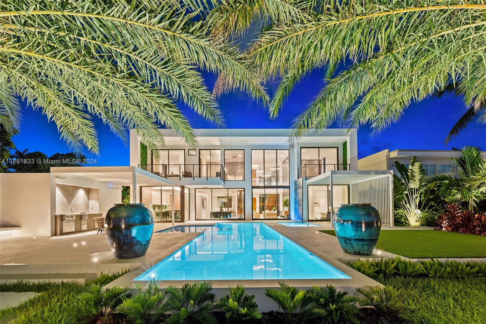 1155 Shore Dr, Miami Beach, Florida 33141, 5 Bedrooms Bedrooms, ,4 BathroomsBathrooms,Residential,Sold,NORMANDY GOLF COURSE,Shore Dr,A11661833