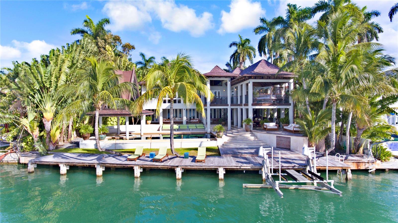 14 San Marino Dr, Miami Beach, Florida 33139, 6 Bedrooms Bedrooms, ,6 BathroomsBathrooms,Residential Lease,For Rent,SAN MARINO ISLAND,San Marino Dr,A11705988