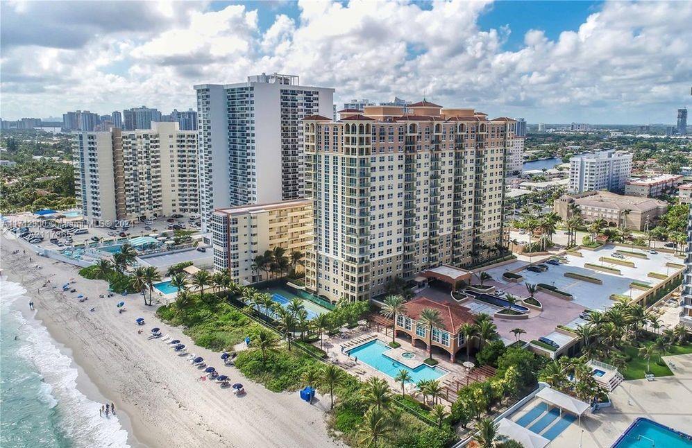 2080 Ocean Dr, Hallandale Beach, Florida 33009, 3 Bedrooms Bedrooms, ,2 BathroomsBathrooms,Residential Lease,For Rent,2080 OCEAN DRIVE CONDO,Ocean Dr,A11712900