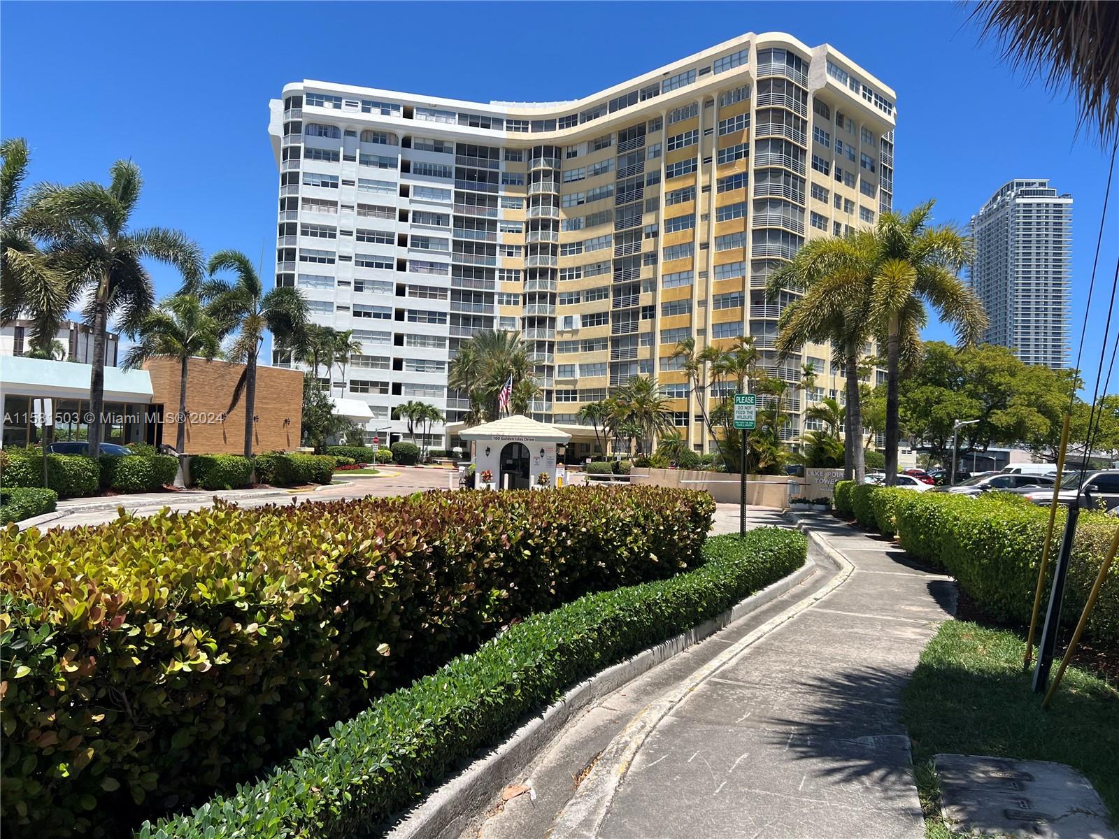 100 Golden Isles Dr, Hallandale Beach, Florida 33009, 2 Bedrooms Bedrooms, ,2 BathroomsBathrooms,Residential,Sold,Lake point tower,Golden Isles Dr,A11581503