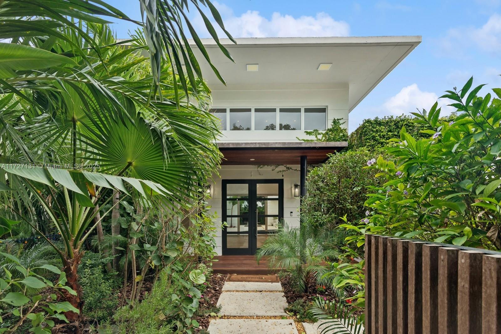 7965 136th St, Pinecrest, Florida 33156, 6 Bedrooms Bedrooms, ,4 BathroomsBathrooms,Residential,Sold,HERMAN MNR,136th St,A11727131