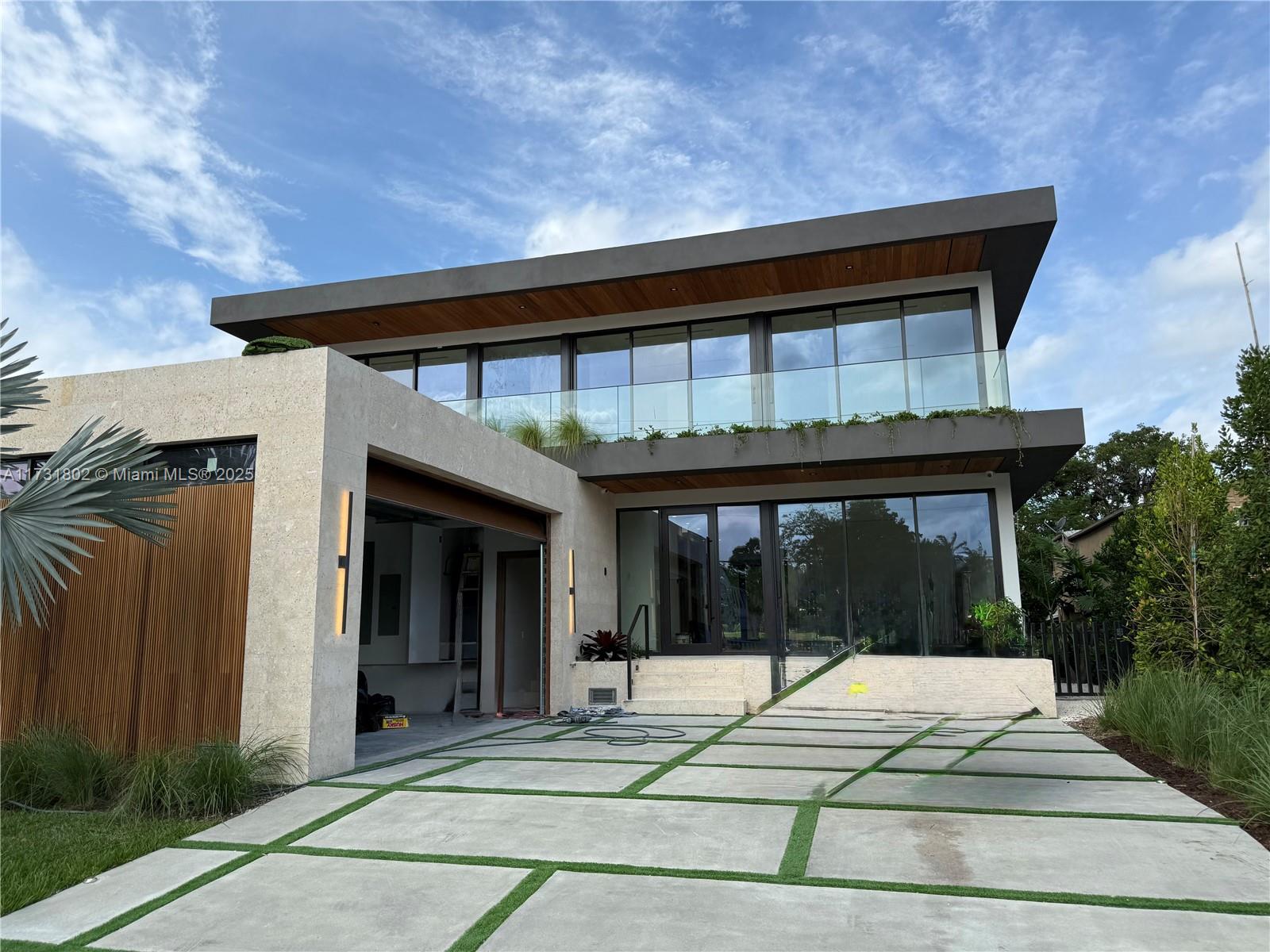 3136 Prairie Ave, Miami Beach, Florida 33140, 5 Bedrooms Bedrooms, ,5 BathroomsBathrooms,Residential Lease,For Rent,MID GOLF SUB 1ST ADDN,Prairie Ave,A11731802