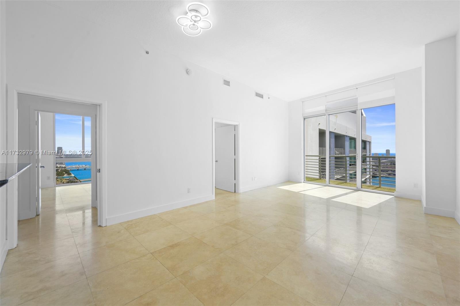 325 Biscayne Blvd, Miami, Florida 33131, 3 Bedrooms Bedrooms, ,2 BathroomsBathrooms,Residential,For Sale,ONE MIAMI WEST CONDO,Biscayne Blvd,A11732979