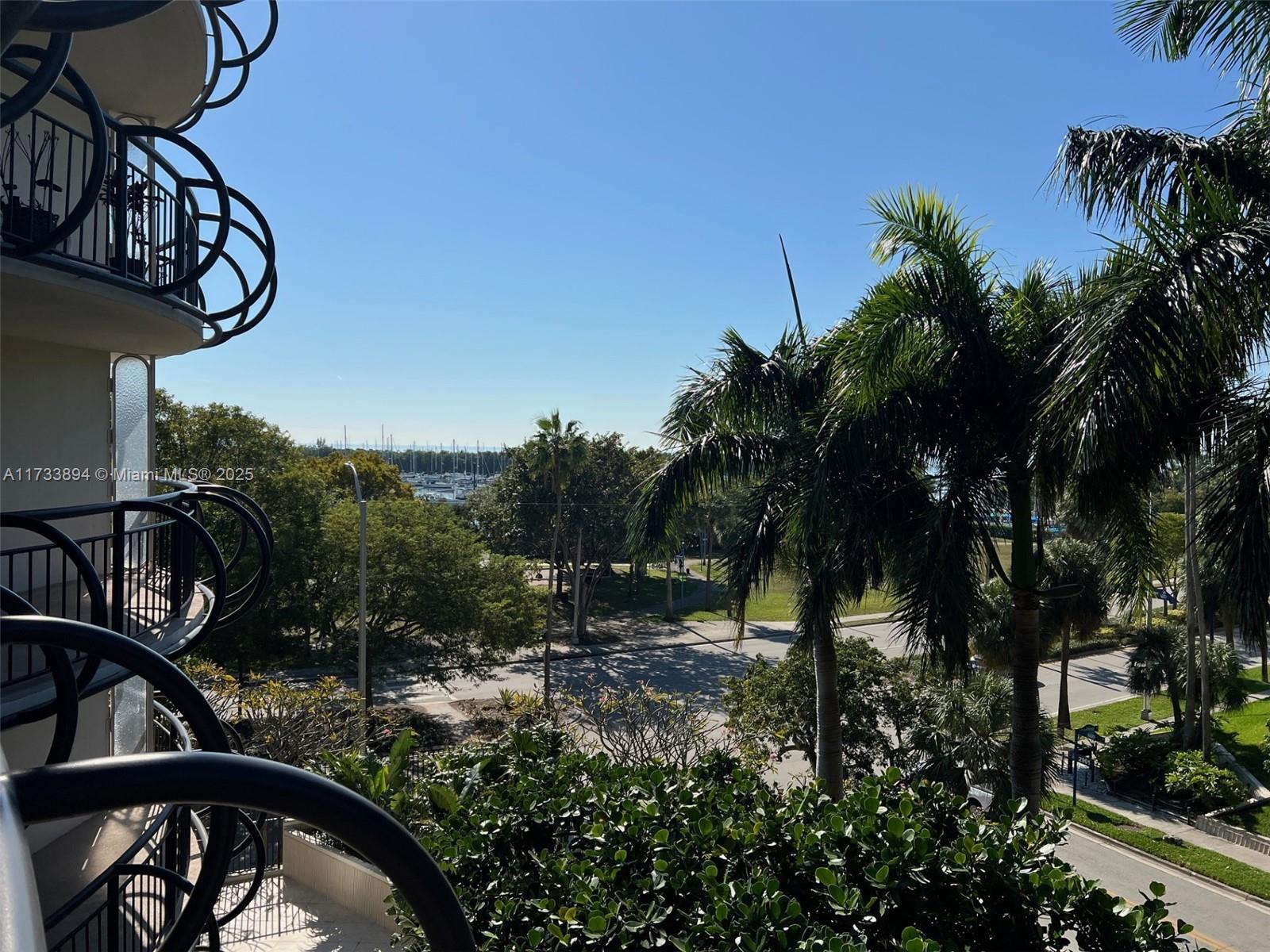 2843 Bayshore Dr, Miami, Florida 33133, 2 Bedrooms Bedrooms, ,2 BathroomsBathrooms,Residential,Sold,GROVE TOWERS,Bayshore Dr,A11733894