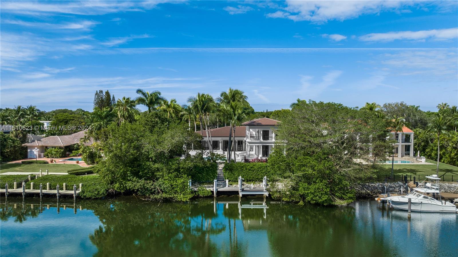 361 Los Pinos Pl, Coral Gables, Florida 33143, 5 Bedrooms Bedrooms, ,6 BathroomsBathrooms,Residential,Sold,COCOPLUM SEC 1,Los Pinos Pl,A11510623