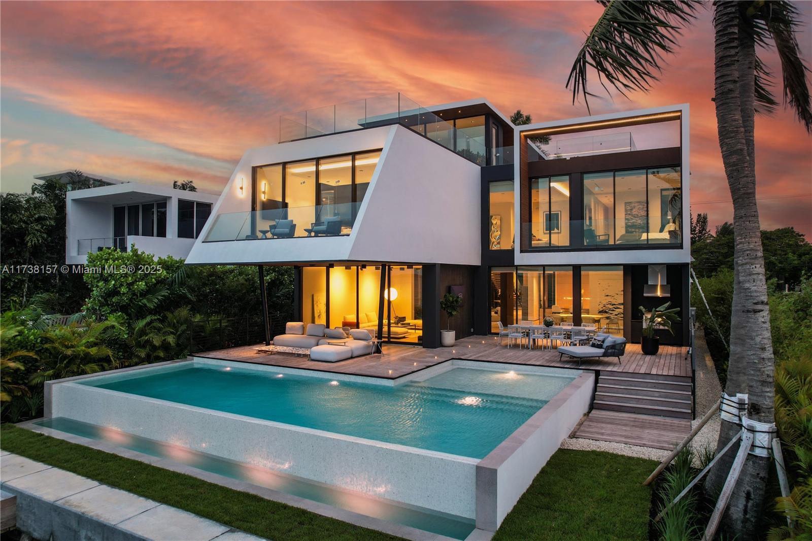 1369 Venetian Way, Miami, Florida 33139, 5 Bedrooms Bedrooms, ,5 BathroomsBathrooms,Residential Lease,For Rent,SAN MARCO,Venetian Way,A11738157 1369 Venetian Way, Miami, Florida 33139, 5 Bedrooms Bedrooms, ,5 BathroomsBathrooms,Residential Lease,For Rent,SAN MARCO,Venetian Way,A11738157