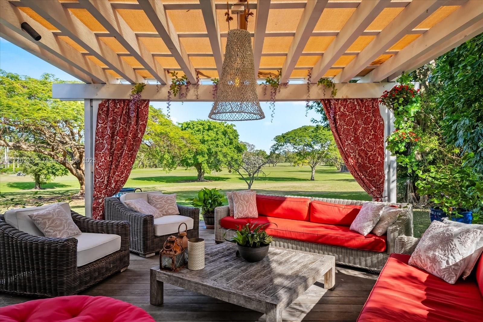 10585 6th Ave, Miami Shores, Florida 33138, 3 Bedrooms Bedrooms, ,3 BathroomsBathrooms,Residential,Sold,GOLF VIEW EST CORR PL,6th Ave,A11720233