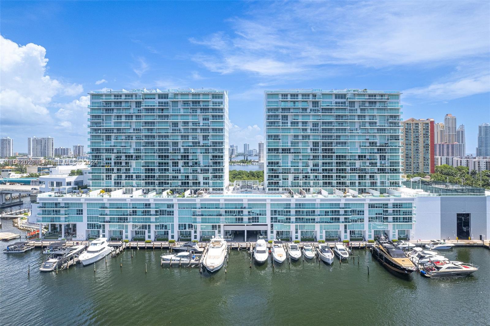 400 Sunny Isles Blvd, Sunny Isles Beach, Florida 33160, 3 Bedrooms Bedrooms, ,2 BathroomsBathrooms,Residential,Sold,400 SUNNY ISLES CONDO EAS,Sunny Isles Blvd,A11542028