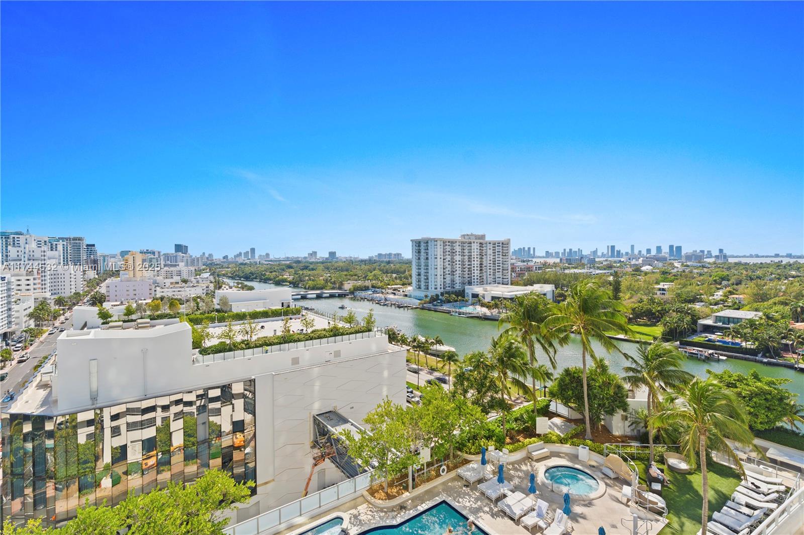 4401 COLLINS AV, Miami Beach, Florida 33140, 1 Bedroom Bedrooms, ,2 BathroomsBathrooms,Residential,For Sale,FONTAINEBLEAU II/ TRESOR,COLLINS AV,A11744532