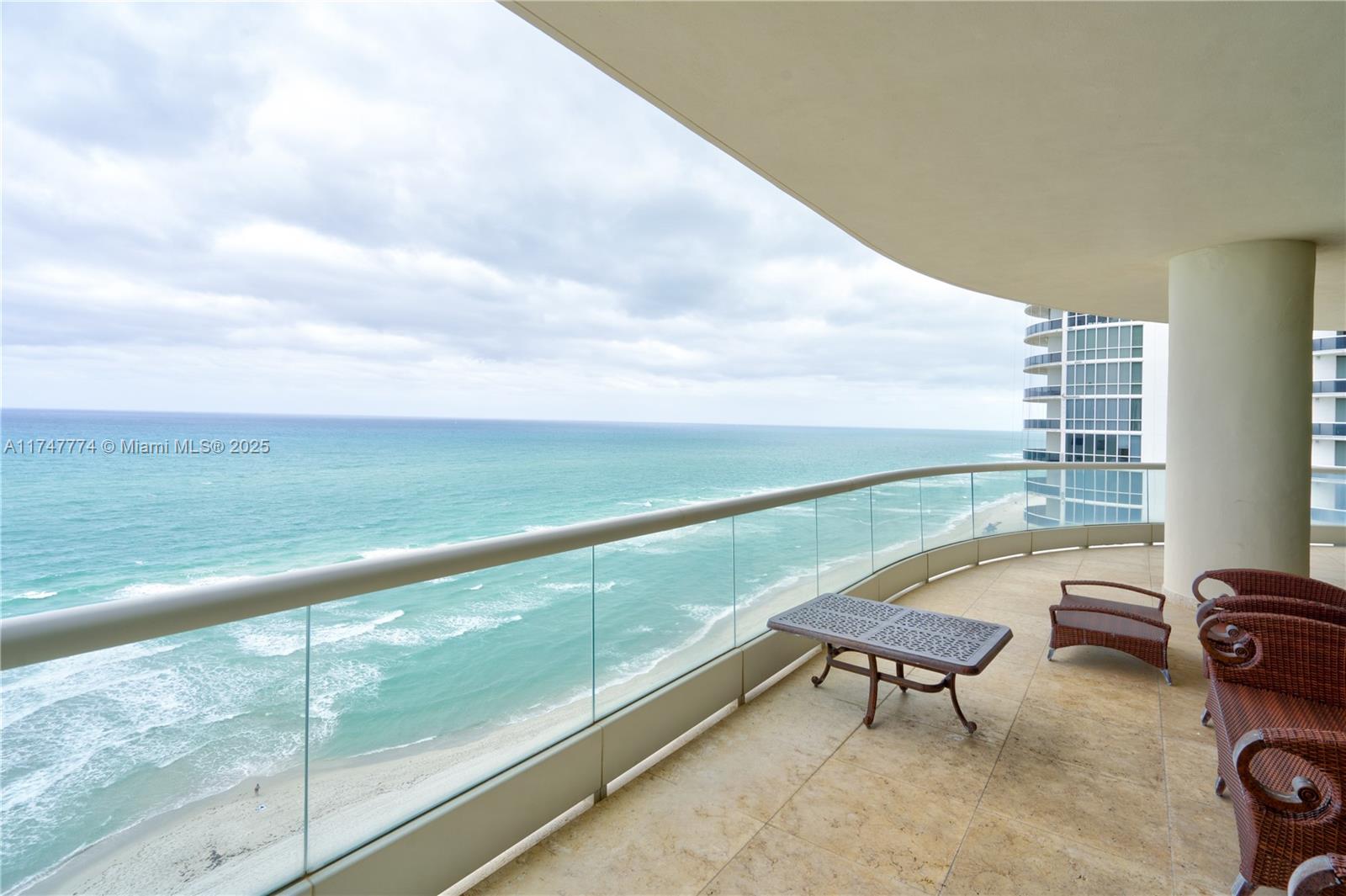 16047 Collins Ave, Sunny Isles Beach, Florida 33160, 3 Bedrooms Bedrooms, ,5 BathroomsBathrooms,Residential Lease,For Rent,TURNBERRY OCEAN COLONY SO,Collins Ave,A11747774