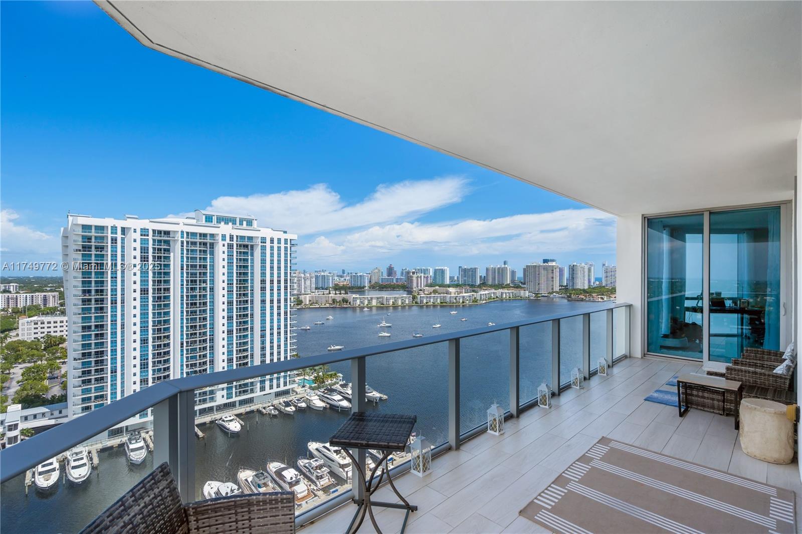 17111 Biscayne Blvd, North Miami Beach, Florida 33160, 2 Bedrooms Bedrooms, ,2 BathroomsBathrooms,Residential,For Sale,MARINA PALMS,Biscayne Blvd,A11749772