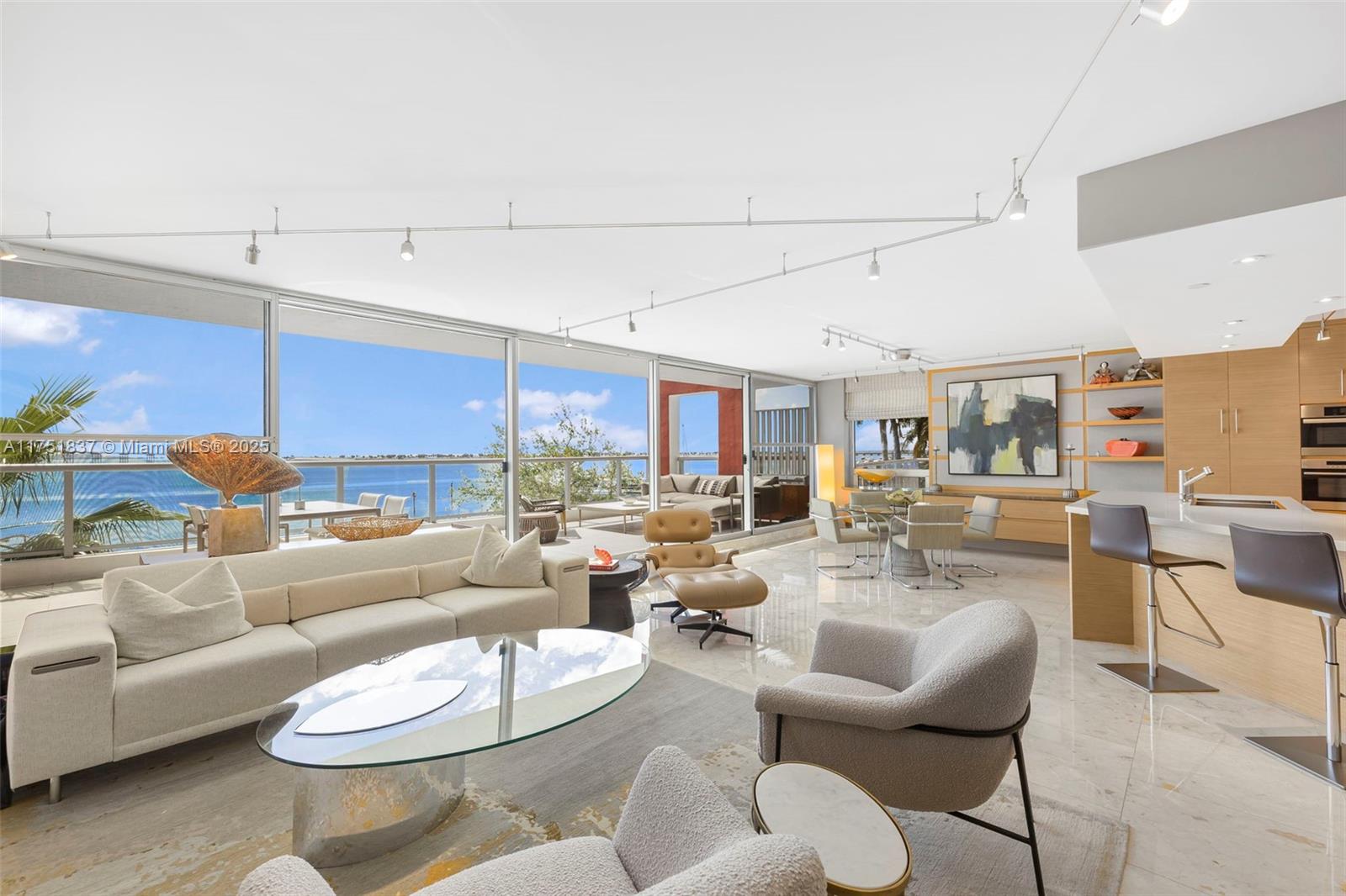 1541 Brickell Ave, Miami, Florida 33129, 2 Bedrooms Bedrooms, ,2 BathroomsBathrooms,Residential,Sold,THE PALACE CONDO,Brickell Ave,A11751837