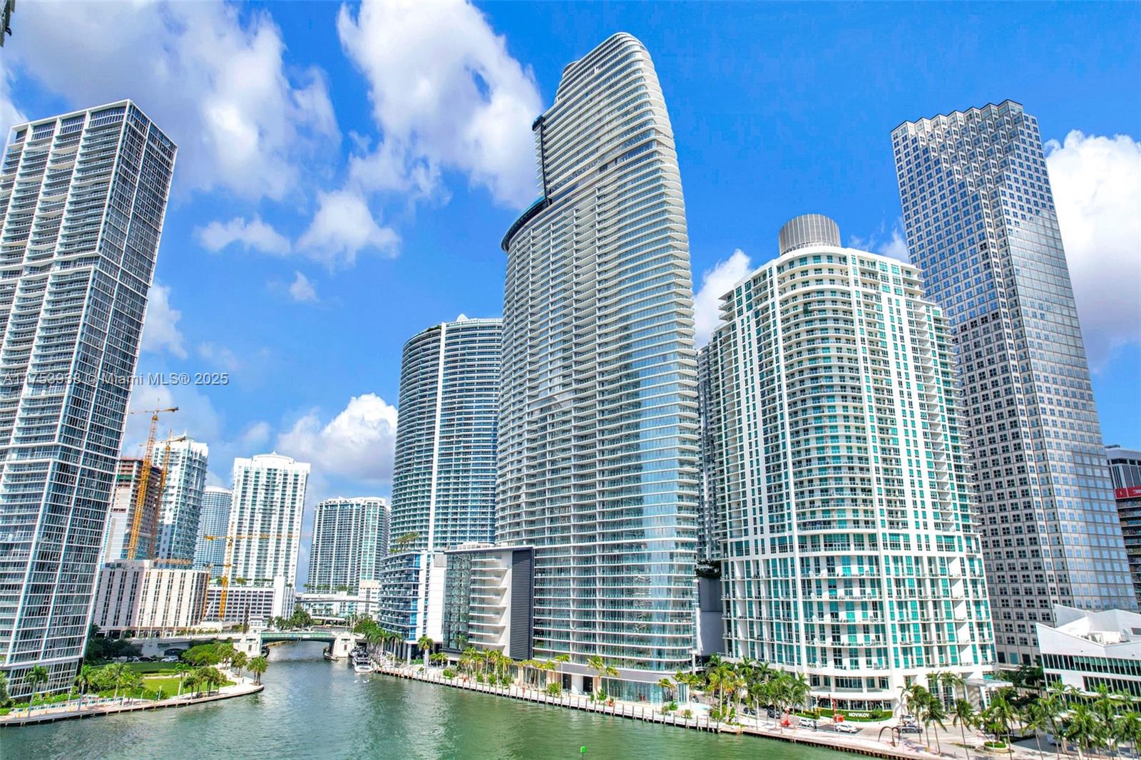 300 Biscayne Blvd Way, Miami, Florida 33131, 3 Bedrooms Bedrooms, ,4 BathroomsBathrooms,Residential,Sold,Aston Martin Residences,Biscayne Blvd Way,A11753938