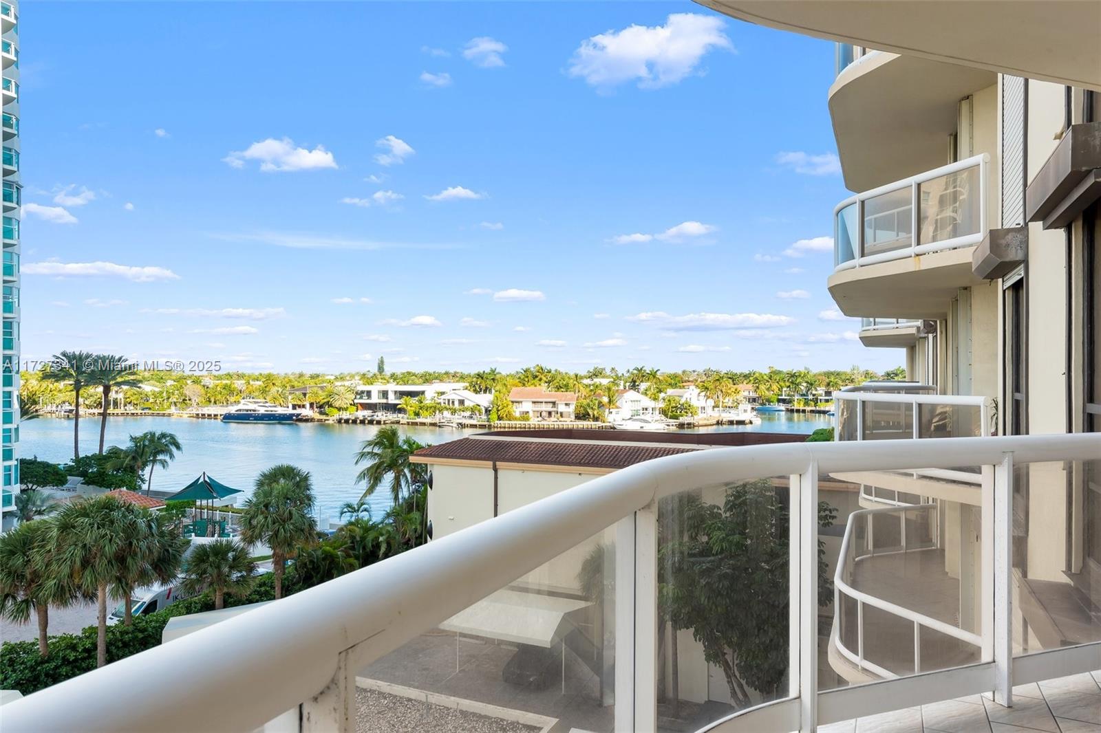 20191 Country Club Dr, Aventura, Florida 33180, 2 Bedrooms Bedrooms, ,2 BathroomsBathrooms,Residential,Sold,TERRACES NORTH TURNBERRY,Country Club Dr,A11727341
