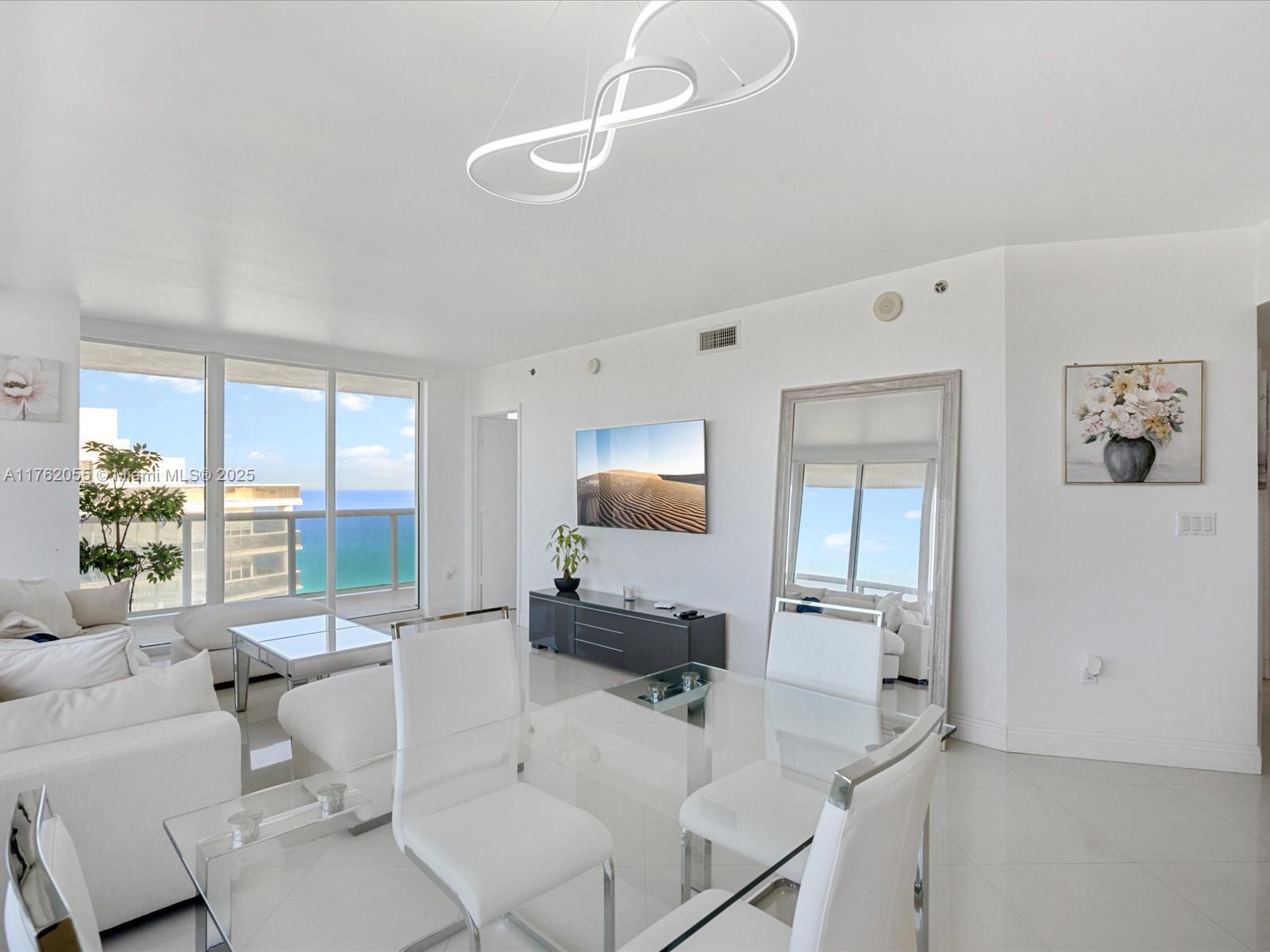 1830 Ocean Dr, Hallandale Beach, Florida 33009, 2 Bedrooms Bedrooms, ,2 BathroomsBathrooms,Residential,For Sale,BEACH CLUB,Ocean Dr,A11762055