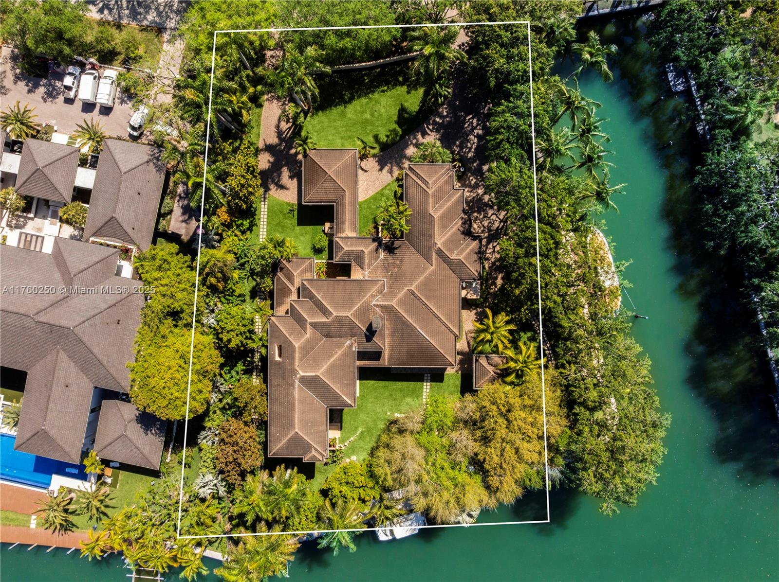 665 Leucadendra Dr, Coral Gables, Florida 33156, 5 Bedrooms Bedrooms, ,7 BathroomsBathrooms,Residential,Sold,GABLES ESTATES NO 2,Leucadendra Dr,A11760250
