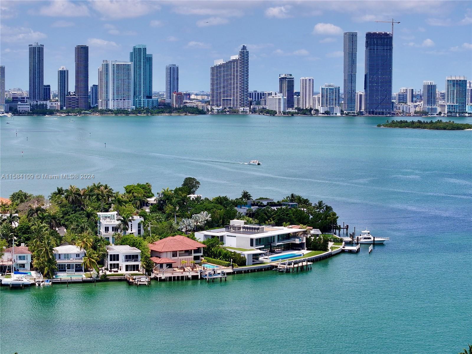409 San Marino Dr, Miami Beach, Florida 33139, 6 Bedrooms Bedrooms, ,6 BathroomsBathrooms,Residential,Sold,SAN MARINO ISLAND,San Marino Dr,A11584109