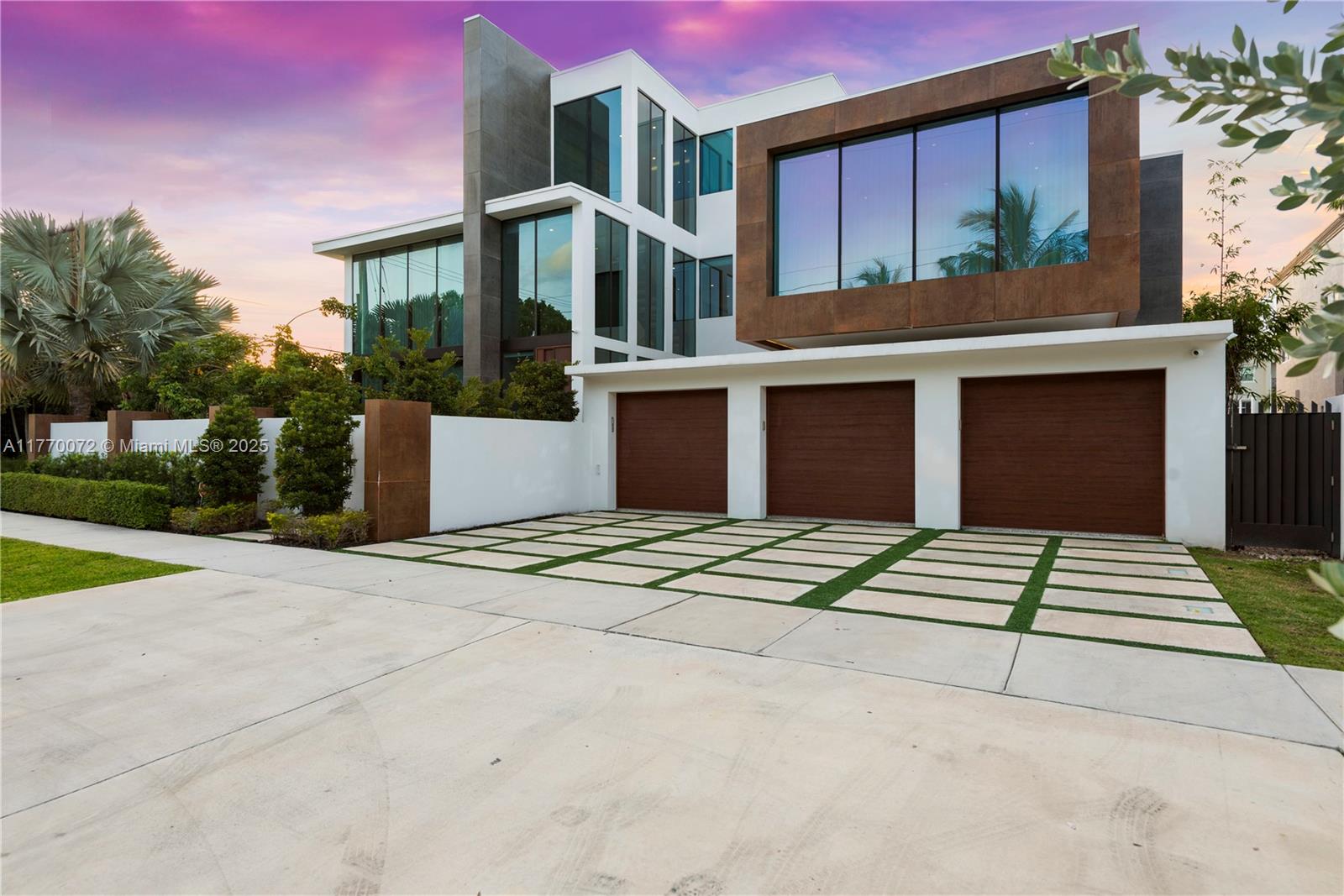 1400 Bayview Dr, Fort Lauderdale, Florida 33304, 7 Bedrooms Bedrooms, ,7 BathroomsBathrooms,Residential Lease,For Rent,CORAL RIDGE,Bayview Dr,A11770072