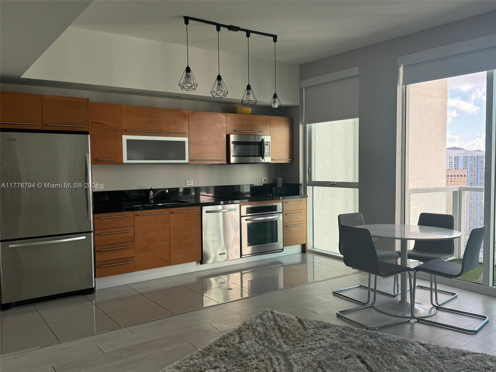 244 Biscayne Blvd, Miami, Florida 33132, ,1 BathroomBathrooms,Residential Lease,For Rent,VIZCAYNE NORTH CONDO,Biscayne Blvd,A11776794