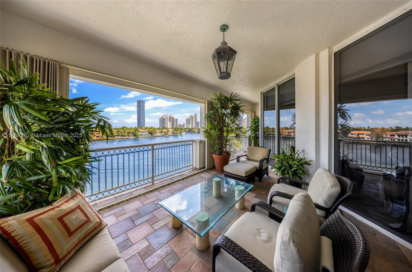 19925 39th Pl, Aventura, Florida 33180, 3 Bedrooms Bedrooms, ,4 BathroomsBathrooms,Residential Lease,For Rent,BELLA VISTA MID-RISE SOUT,39th Pl,A11769370