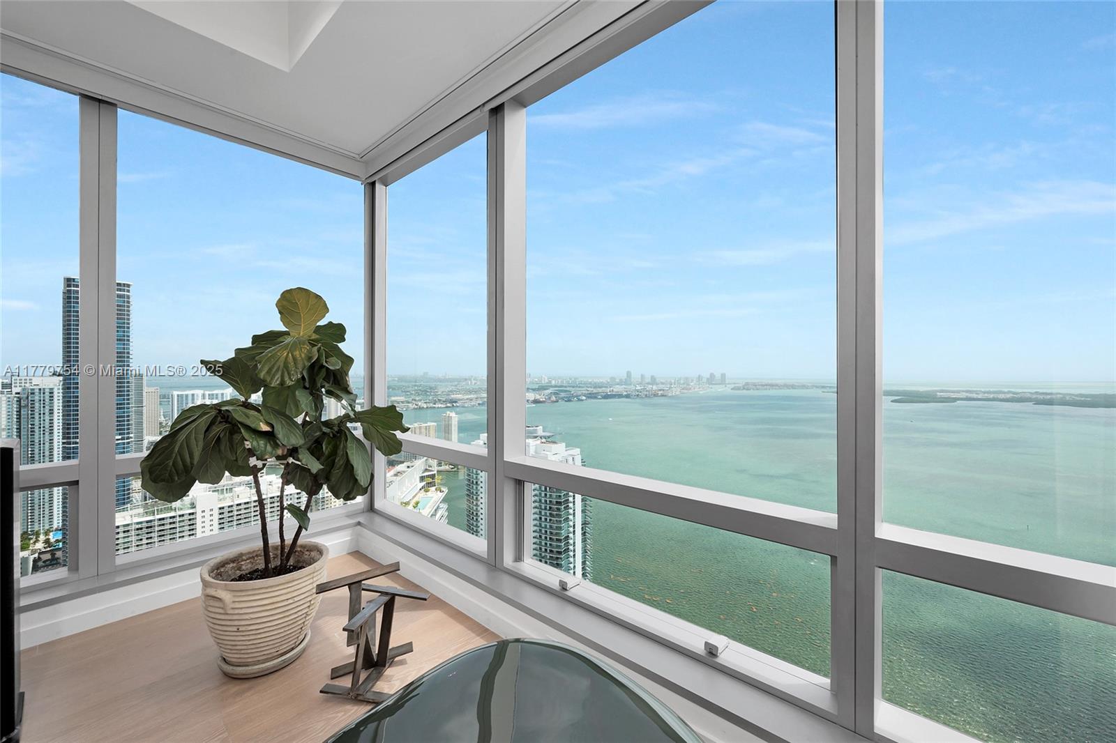 1425 Brickell Ave, Miami, Florida 33131, 3 Bedrooms Bedrooms, ,3 BathroomsBathrooms,Residential,For Sale,MILLENNIUM TOWER RESIDENC,Brickell Ave,A11779754