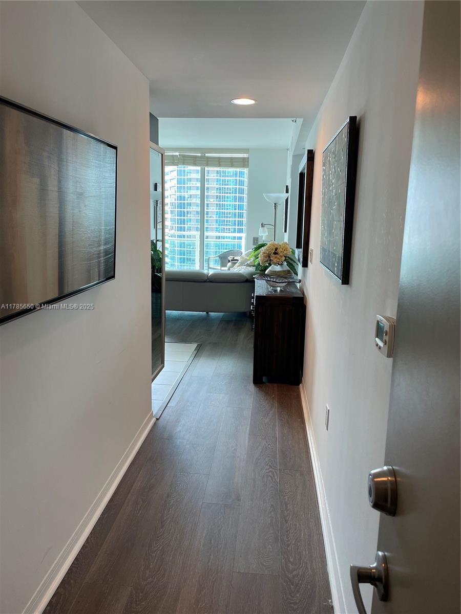 950 Brickell Bay Dr, Miami, Florida 33131, 2 Bedrooms Bedrooms, ,2 BathroomsBathrooms,Residential,Sold,THE PLAZA 851 BRICKELL CO,Brickell Bay Dr,A11785650