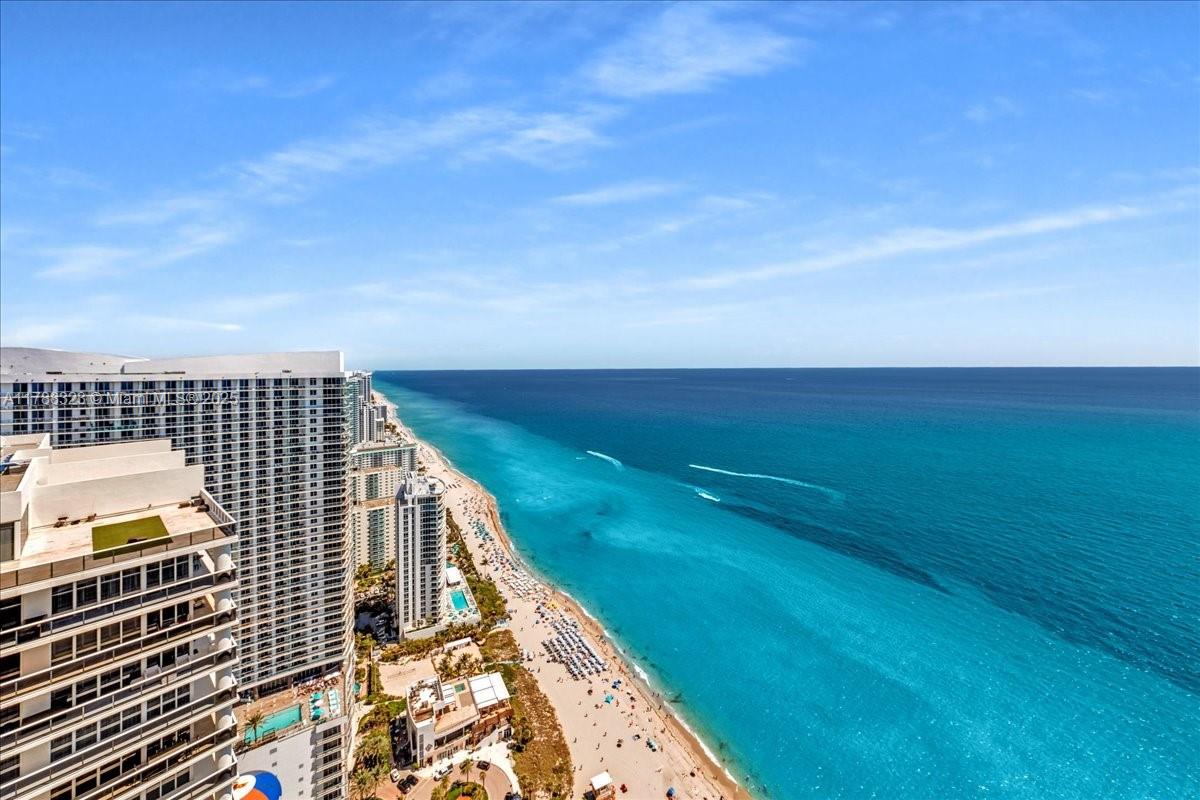 1830 Ocean Dr, Hallandale Beach, Florida 33009, 2 Bedrooms Bedrooms, ,2 BathroomsBathrooms,Residential,Sold,Beach Club,Ocean Dr,A11788323