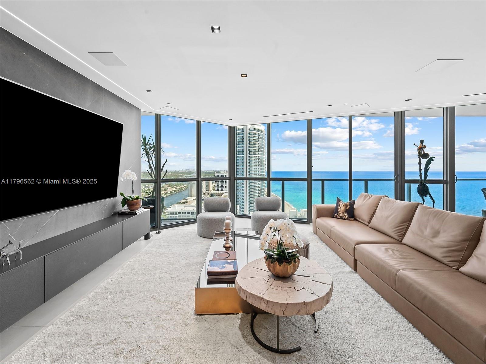 3101 Ocean Dr, Hollywood, Florida 33019, 3 Bedrooms Bedrooms, ,3 BathroomsBathrooms,Residential,Sold,Ocean Palms,Ocean Dr,A11796562