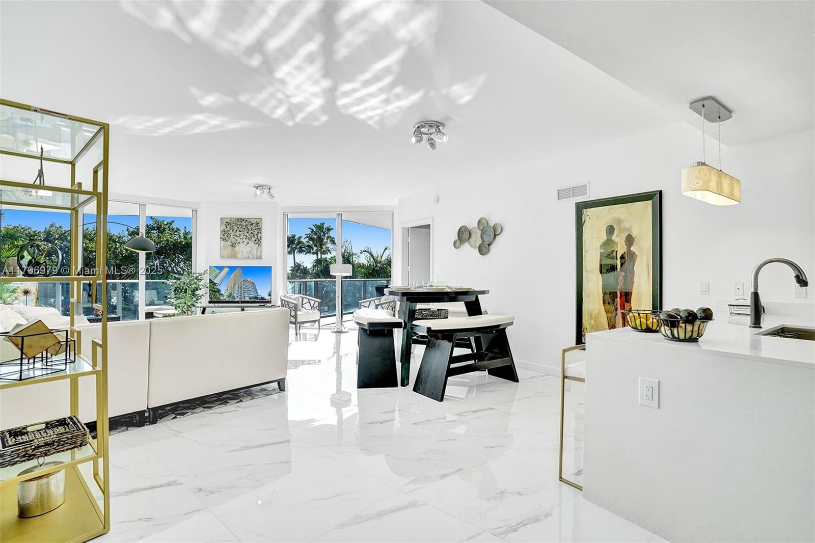 488 18th St, Miami, Florida 33132, 3 Bedrooms Bedrooms, ,3 BathroomsBathrooms,Residential,For Sale,Aria On the Bay,18th St,A11796979
