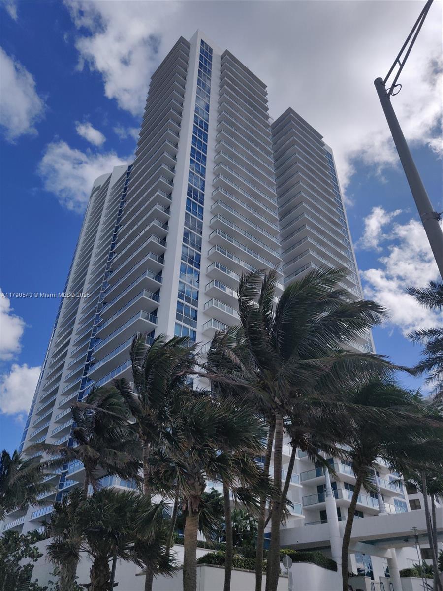 3101 Ocean Dr, Hollywood, Florida 33019, 3 Bedrooms Bedrooms, ,3 BathroomsBathrooms,Residential Lease,For Rent,OCEAN PALMS CONDO,Ocean Dr,A11798543