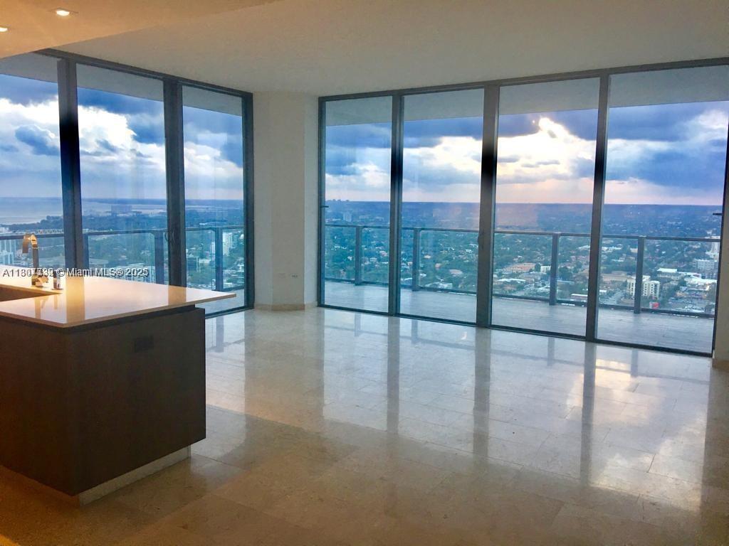 88 7th St, Miami, Florida 33130, 3 Bedrooms Bedrooms, ,3 BathroomsBathrooms,Residential Lease,For Rent,RISE CONDO,7th St,A11807732
