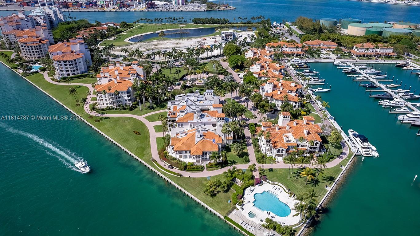 Miami Beach, Florida 33109, 3 Bedrooms Bedrooms, ,3 BathroomsBathrooms,Residential,For Sale,PALAZZO DELLA LUNA,A11814787