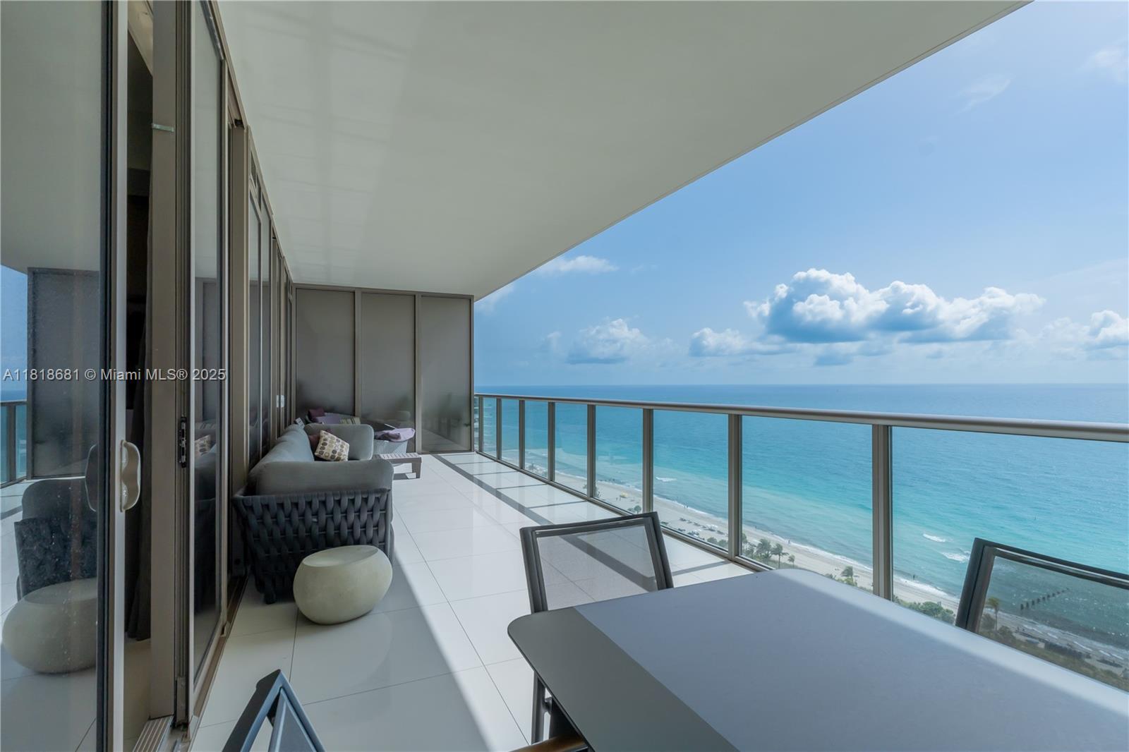 9705 Collins Ave, Bal Harbour, Florida 33154, 2 Bedrooms Bedrooms, ,2 BathroomsBathrooms,Residential,For Sale,St Regis Bal Harbour,Collins Ave,A11818681