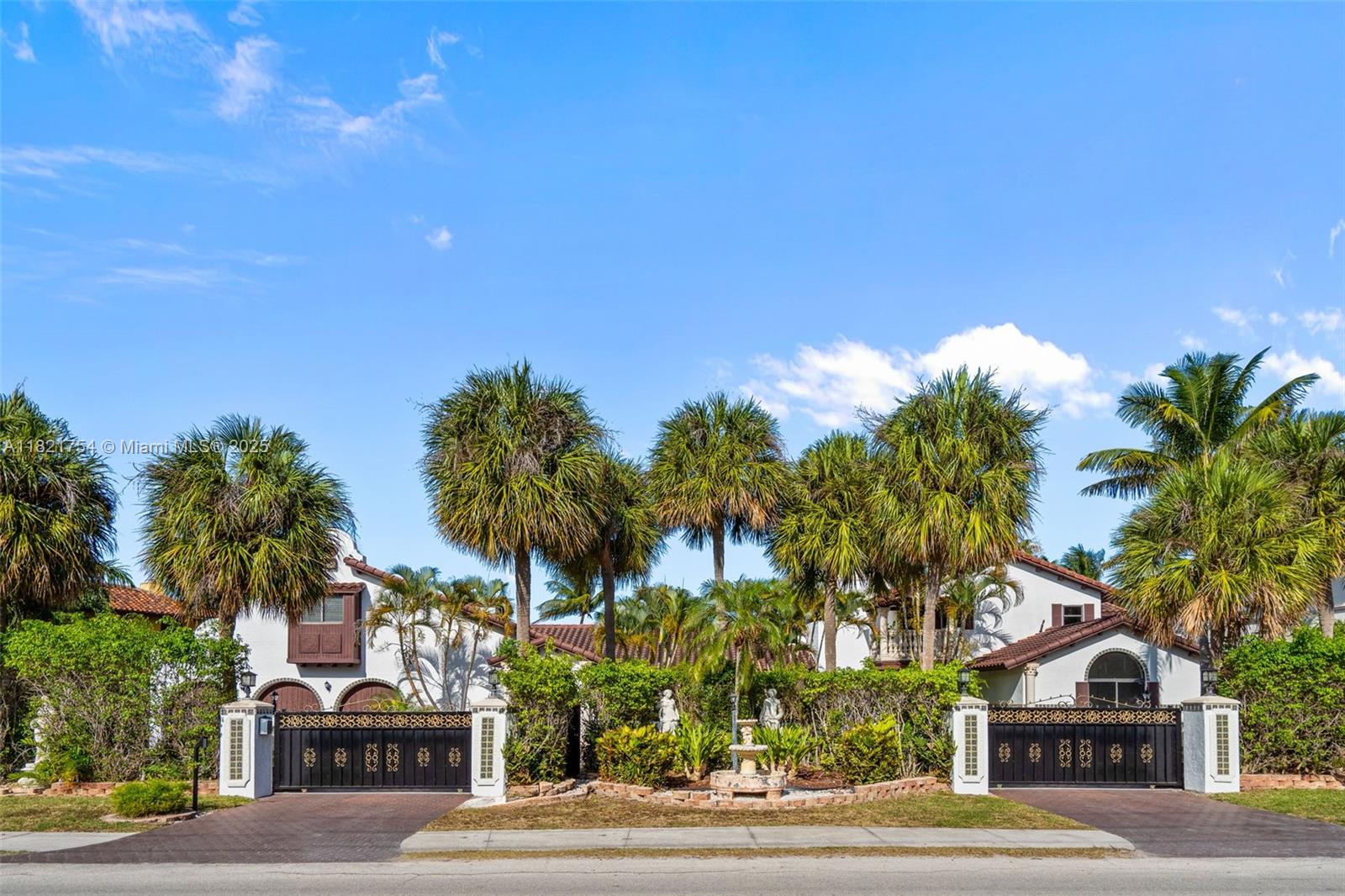 800 Diplomat Pkwy, Hallandale Beach, Florida 33009, 5 Bedrooms Bedrooms, ,6 BathroomsBathrooms,Residential,For Sale,DIPLOMAT GOLF ESTATES,Diplomat Pkwy,A11821754